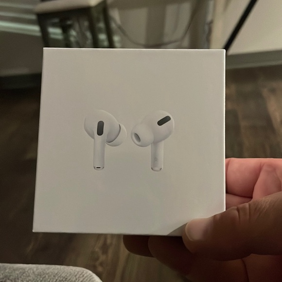 apple airpods pro - Picture 1 of 5